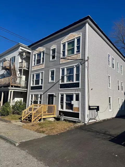 104 Blake St, Lewiston, ME 04240