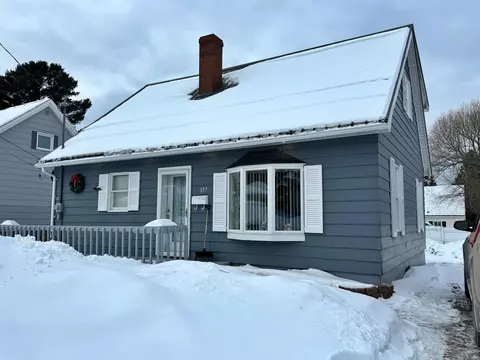 157 Mountain View Ave, Madawaska, ME 04756