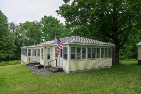 257 Golf Course Rd, Madison, ME 04950