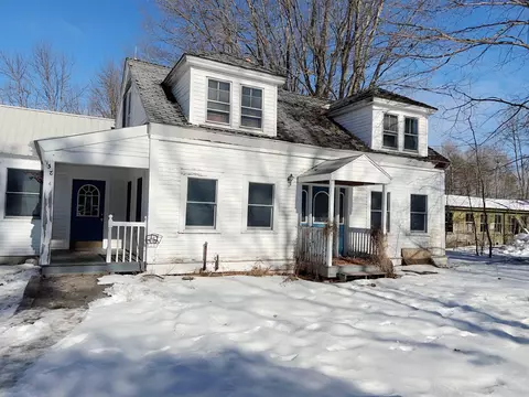 132 Main St, Greene, ME 04236