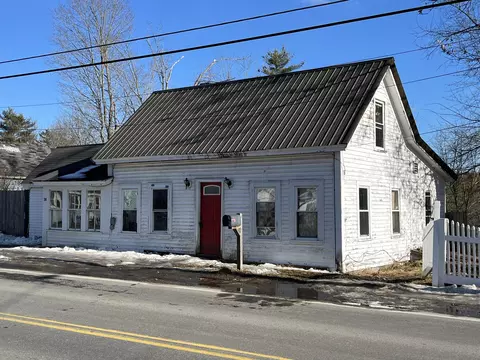 30 Main St, Standish, ME 04085