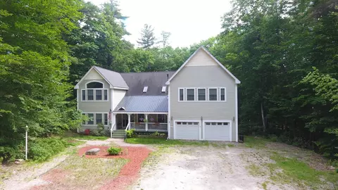9 S Bay Rd, Bridgton, ME 04009