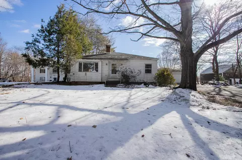 342 Main St, Orono, ME 04473