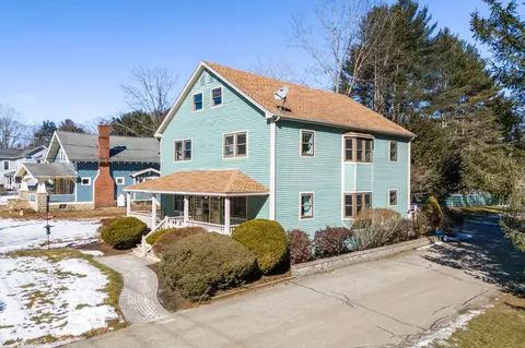 12 Kendall Ln #B, Freeport, ME 04032
