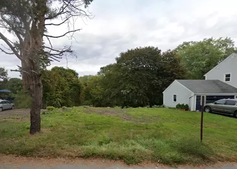 418 Ocean St, South Portland, ME 04106