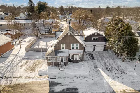 43 Warren Ave, Lewiston, ME 04240