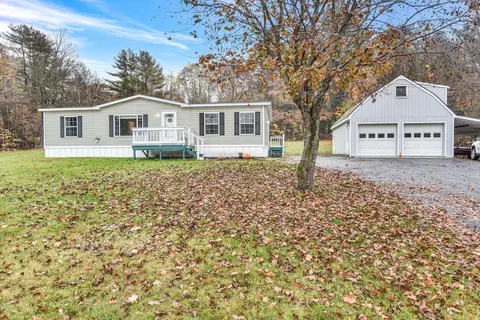 169 W Minot Rd, Minot, ME 04258