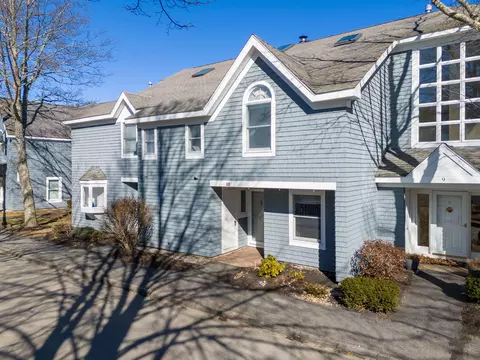 43 Mcfarland Point Dr # 10B, Boothbay Harbor, ME 04538