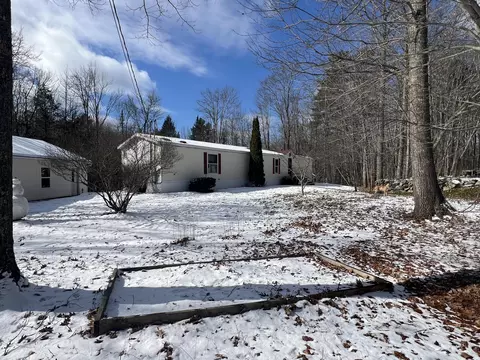 39 Back Meadow Rd, Nobleboro, ME 04555