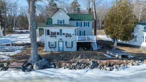 18 Kayak Ln, Belgrade, ME 04917
