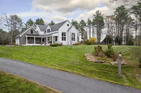 35 North Trl, Brunswick, ME 04011