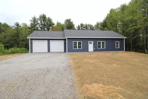 99 Crowley Rd, Lewiston, ME 04240