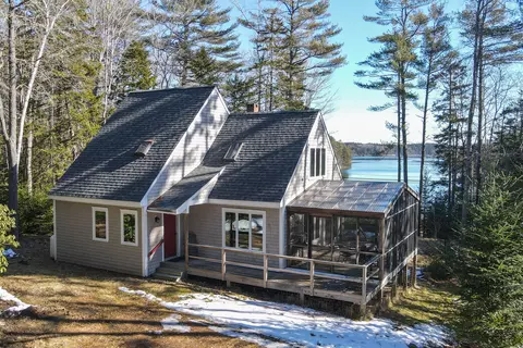 276 River Rd, Saint George, ME 04860