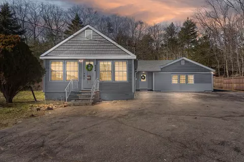 254 Guinea Rd, Biddeford, ME 04005