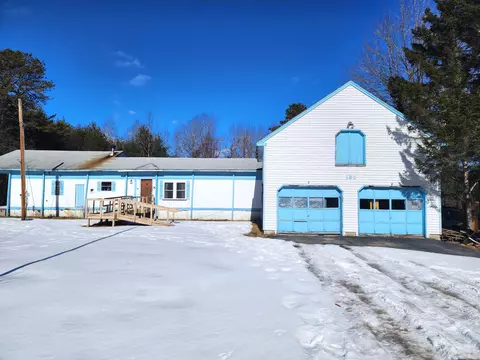 182 Plains Rd, Hollis, ME 04042
