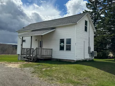 471 Houlton Rd, Presque Isle, ME 04769
