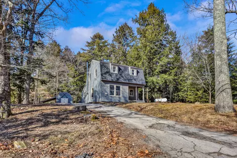 24 Lakeside Dr, Windham, ME 04062