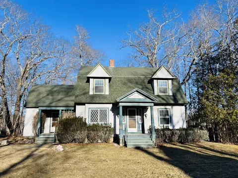 18 Parker Point Rd, Blue Hill, ME 04614