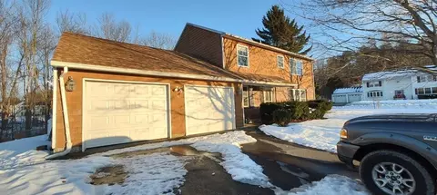 15 Karen Dr, Gardiner, ME 04345