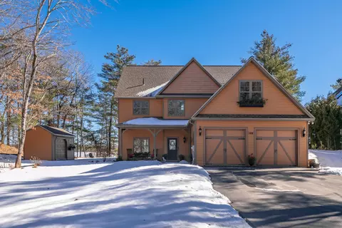 936 W Shore Dr, Acton, ME 04001