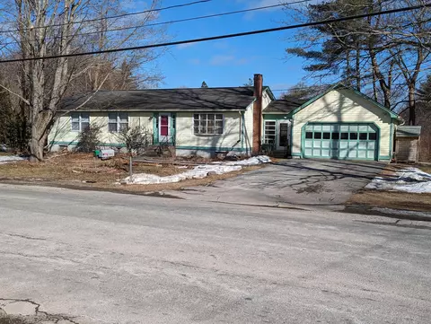166 Congress St, Belfast, ME 04915