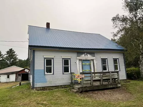 283 Hampden Rd, Carmel, ME 04419