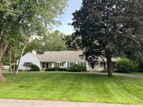 9 Warren Ter, Winslow, ME 04901