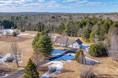 145 Berryfield Rd, Yarmouth, ME 04096