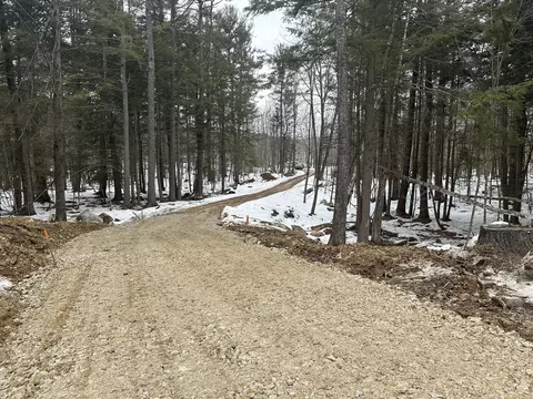 59 Eddie Kahkonen Rd, Norway, ME 04268