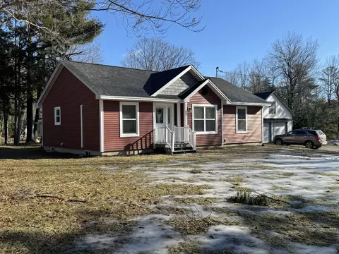 919 Northern Ave, Farmingdale, ME 04344