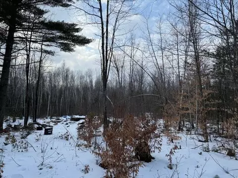 136 Bush Rd, Canaan, ME 04924