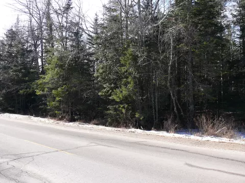 10 Station Rd # A, Columbia, ME 04623