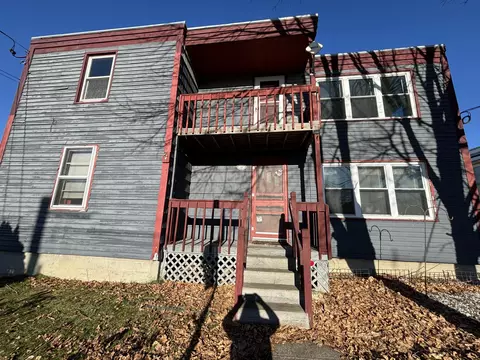 12 Thompson St, Lewiston, ME 04240