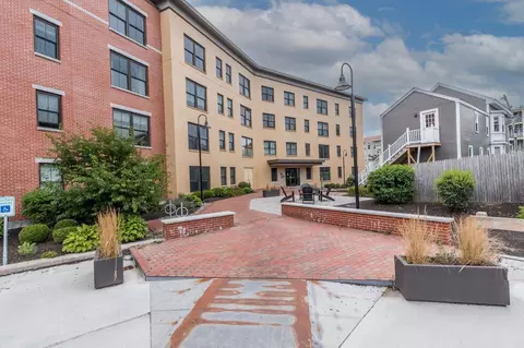 25 High St #305, Portland, ME 04101
