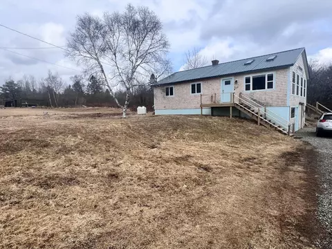 79 County Rd, Eastport, ME 04631