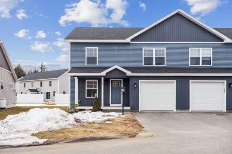 5 Snow Goose Ln #5, Westbrook, ME 04092
