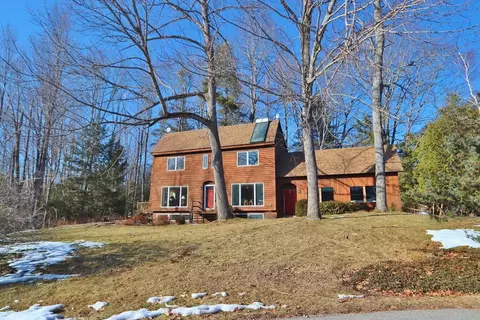 24 Page Pl, Orono, ME 04473
