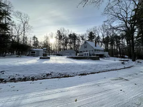 34 Sunny Ln, Sanford, ME 04073