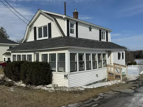 57 Benjamin St, Mars Hill, ME 04758