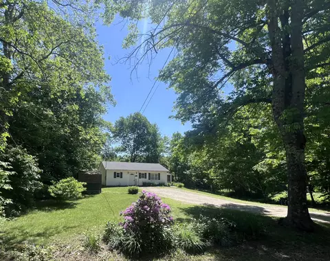 20 Lovejoy Shores Dr, Fayette, ME 04349