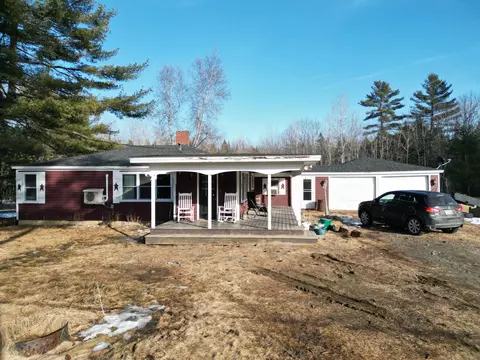 291 Main Rd, Passadumkeag, ME 04475