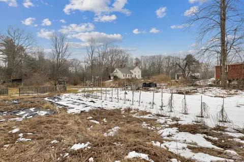 19 Pleasant Hill Rd, Freeport, ME 04032