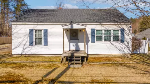 1318 Sabattus St, Lewiston, ME 04240