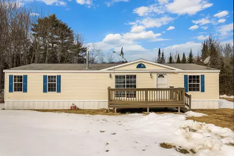27 Mountain Rd, Wiscasset, ME 04578