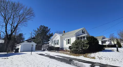 302 Buck St, Bangor, ME 04401