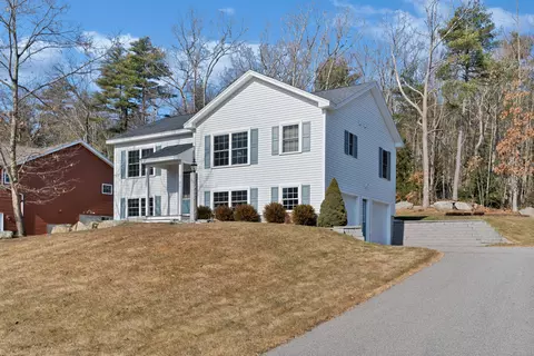21 Winding Creek Ln, Biddeford, ME 04005
