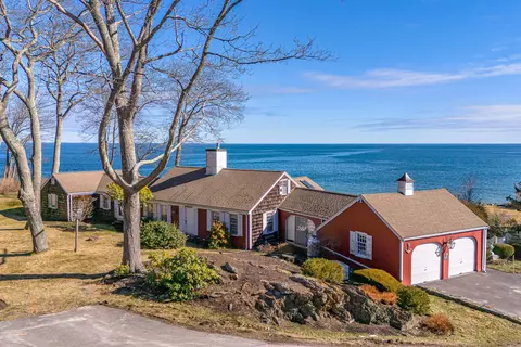 2 Salt Spray Ln, Cape Elizabeth, ME 04107