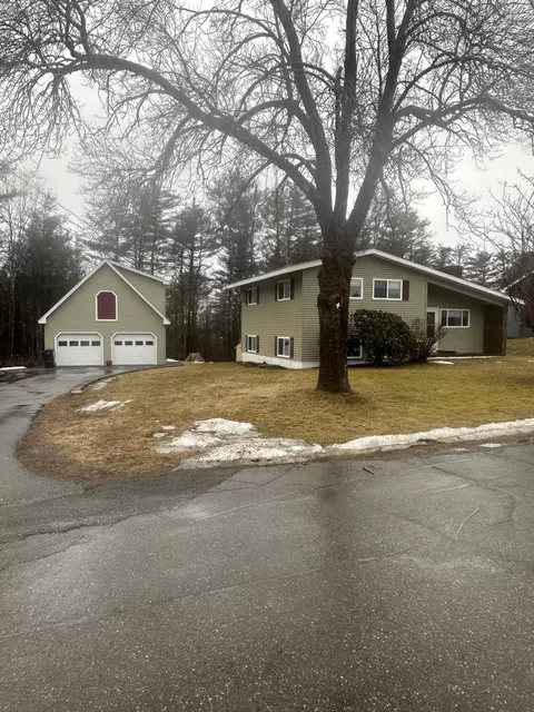 162 East Broadway Ext Ext, Bangor, ME 04401
