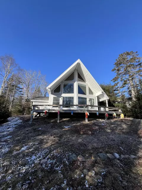 477 Paul Bunyan Rd, Gouldsboro, ME 04607