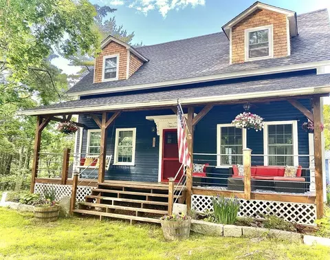 4 Robertson Ln, Sullivan, ME 04664